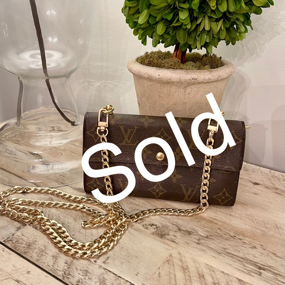 Authentic Louis Vuitton Crossbody/Wallet